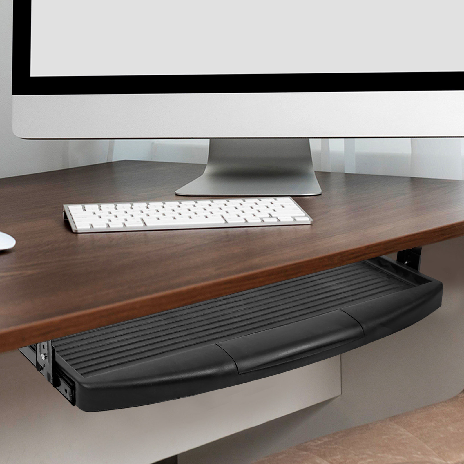 Wysuwana klawiatura na kółkach – Desk Setup Essentials recenzja i cena