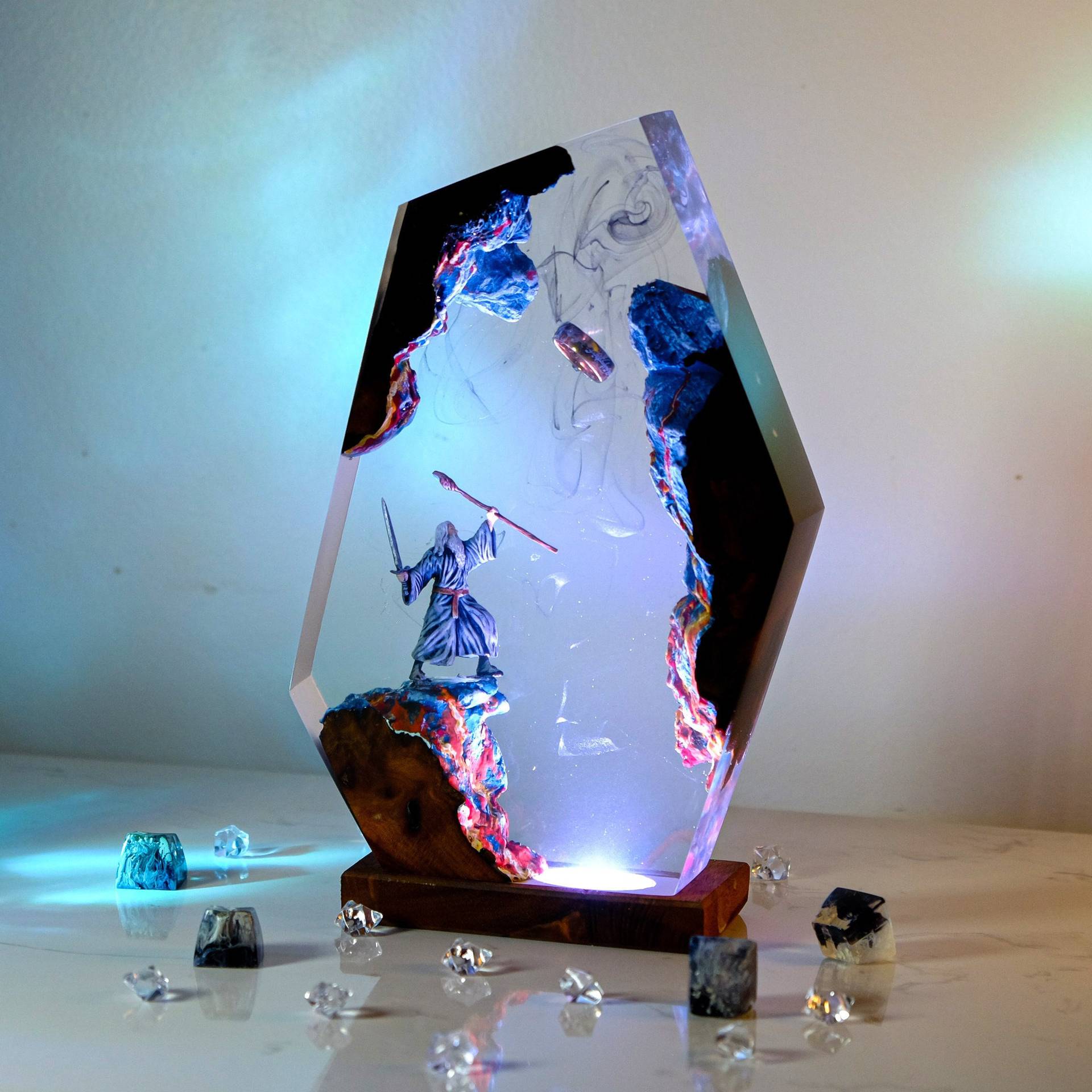 Figurka z sceny filmowej, stol – Desk Setup Decor recenzja i cena